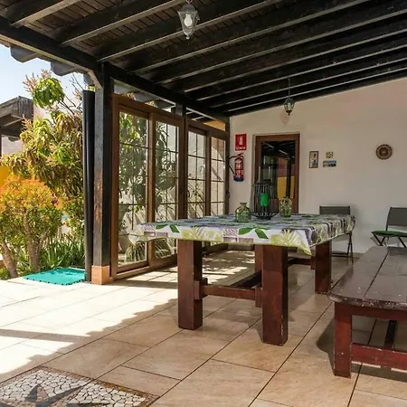 Con Piscina Privada Manitaga. Villa *