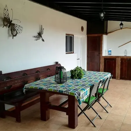 Con Piscina Privada Manitaga. *