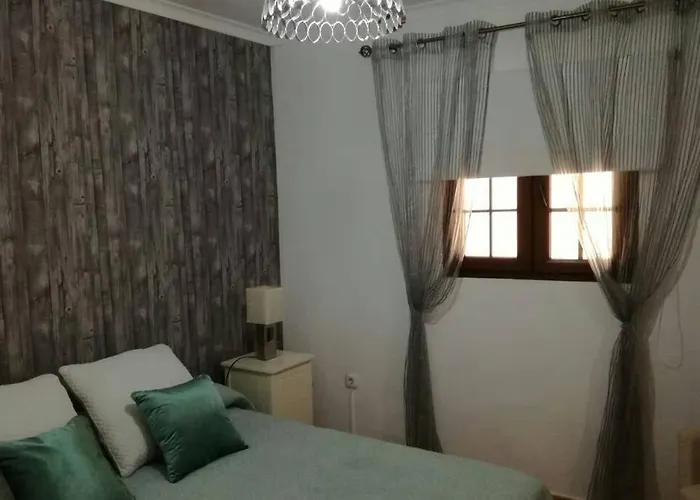 Con Piscina Privada Manitaga. Villa *